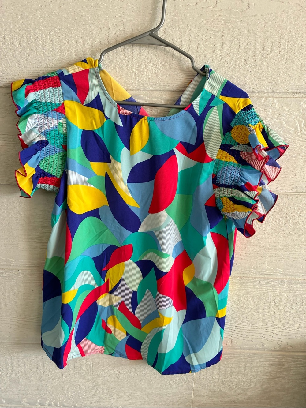 Colorful Abstract Print Ruffle Sleeve Women's Top - Multicolor